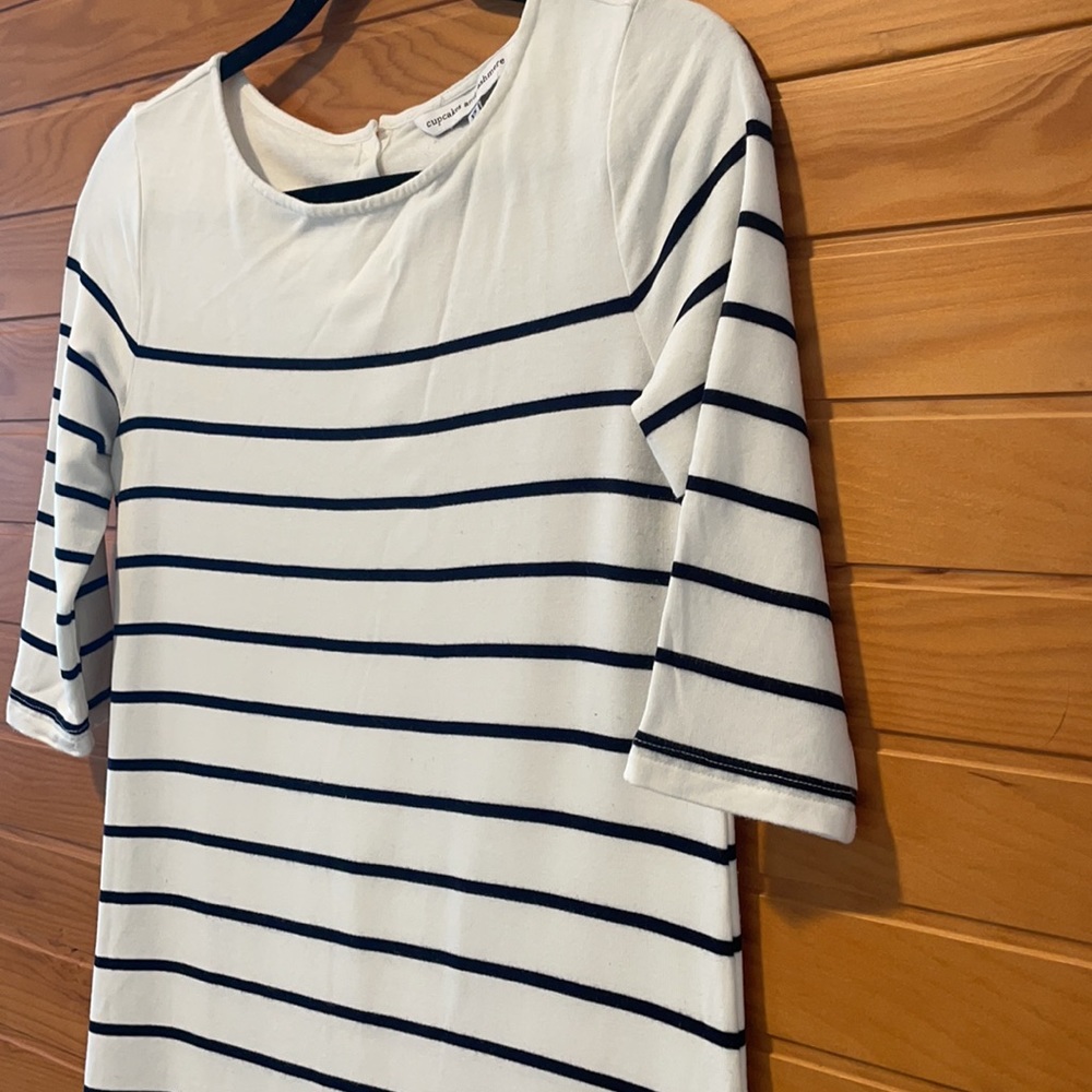 3/$15 🖤 Cupcakes and Cashmere Black & White Stripe Soft Knit Dress - Picture 3 of 5